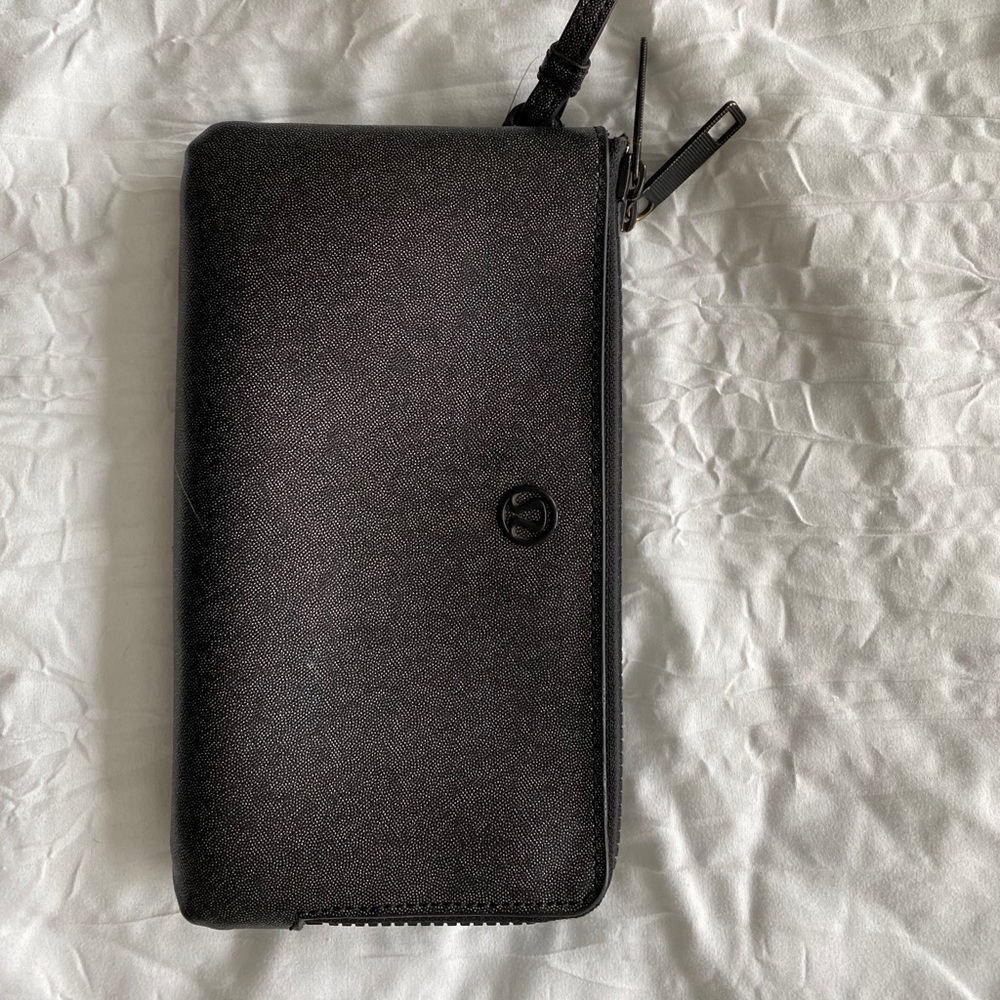 lululemon Now and Always Pouch